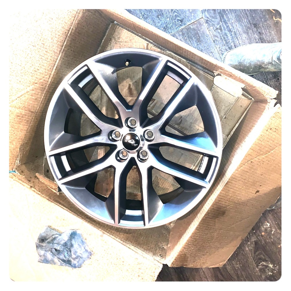 GT 51-114 Custom stock rims